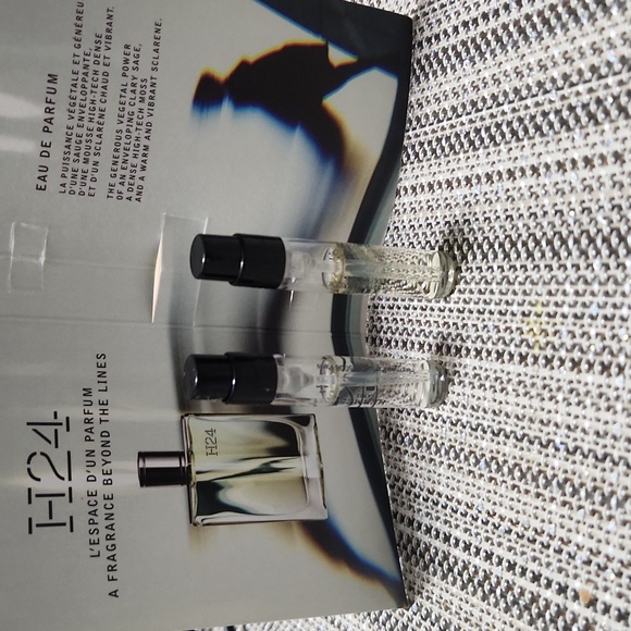 2 Hermes H24 - Picture 3 of 3